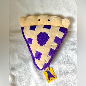 Squishmallows Knotts Berry Farm Boysenberry Pie 12”